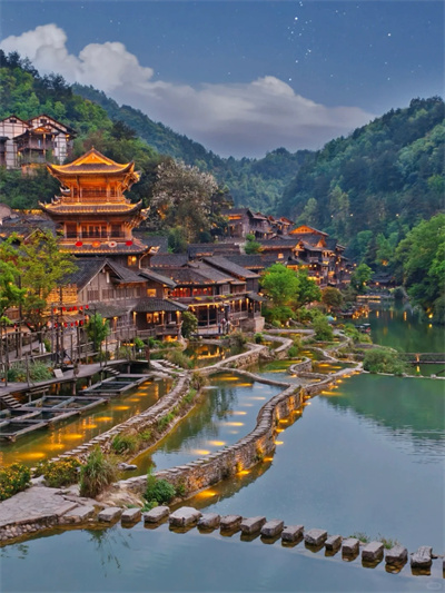 新手也能做到！用AI10分钟搞定震撼风景视频，快速起千粉万粉号